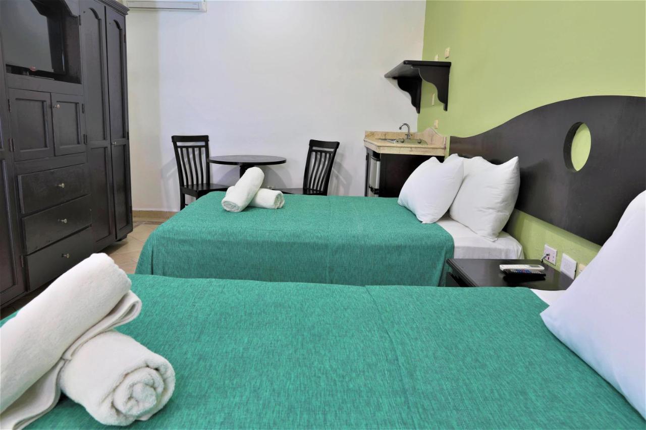 Hotel Colonial Πλάγια Ντελ Κάρμεν Εξωτερικό φωτογραφία
